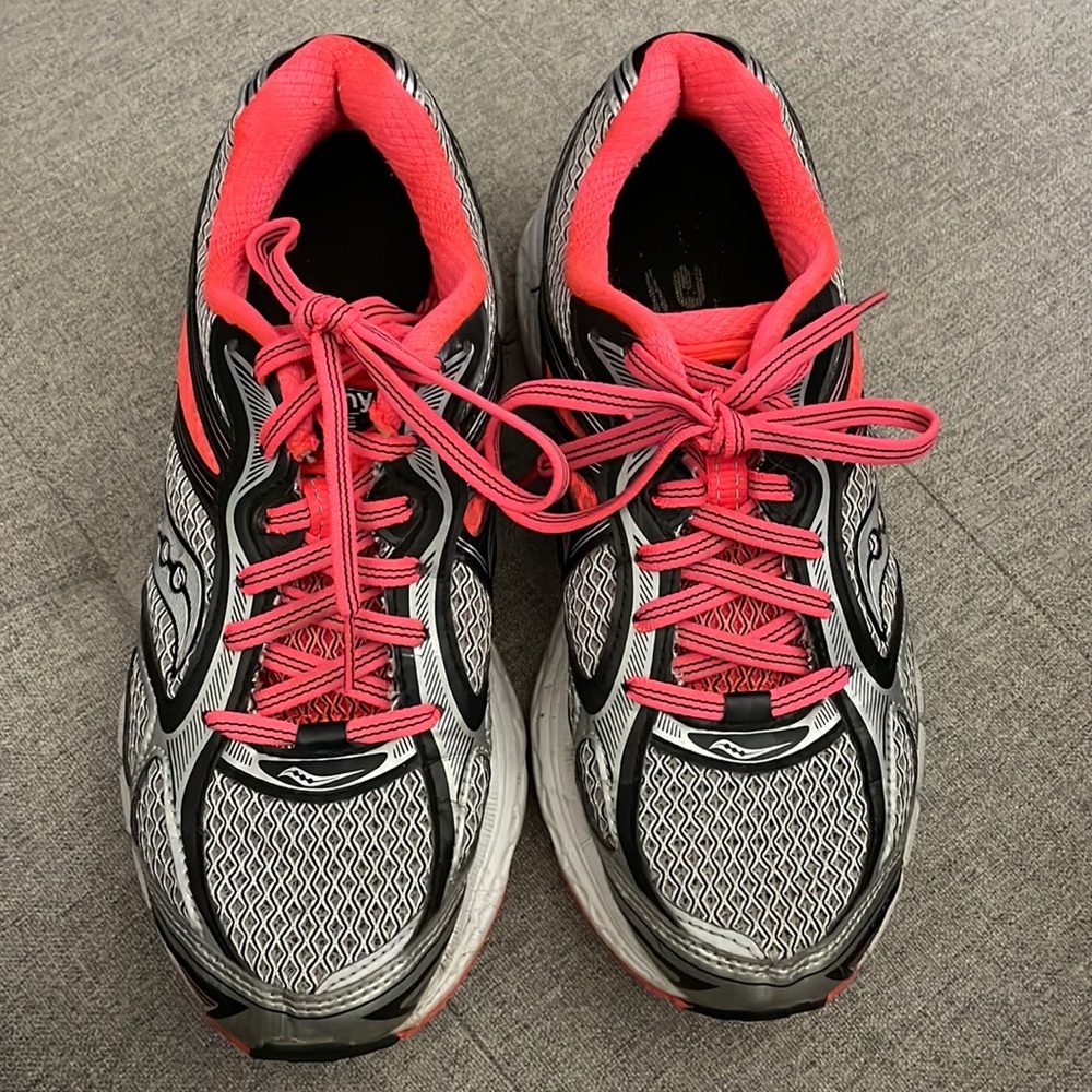Womens Saucony Size 7 Running shoes Silver/Black/Bright Pink
